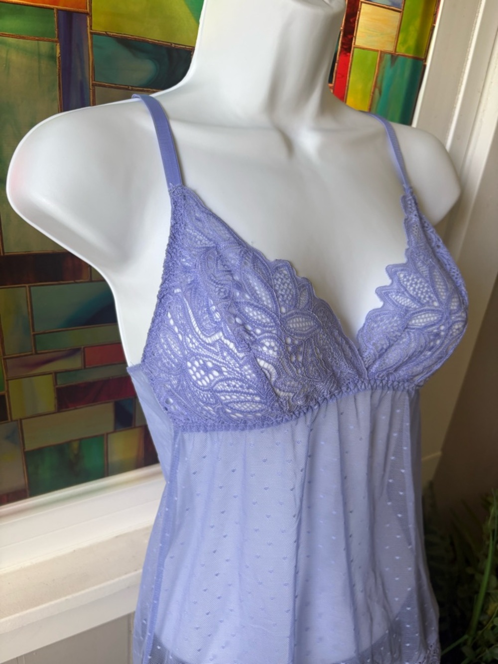 Lingerie - Picture 2 of 3